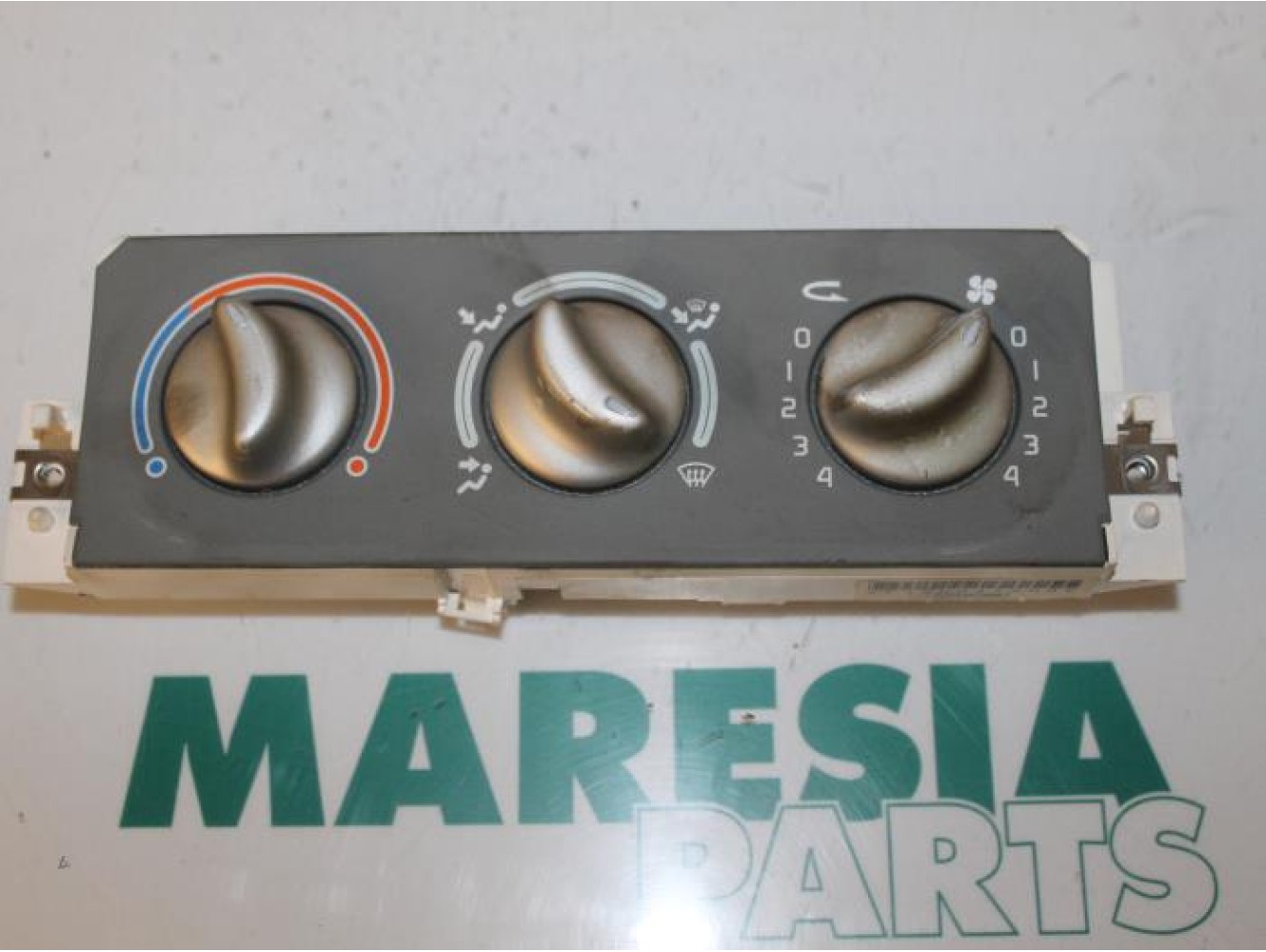 Renault - Twingo - Heater control panel