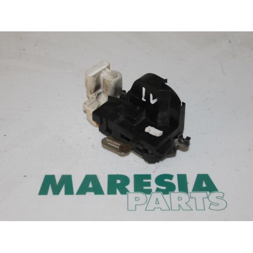 Fiat - Punto - Door lock mechanism 4-door, front left