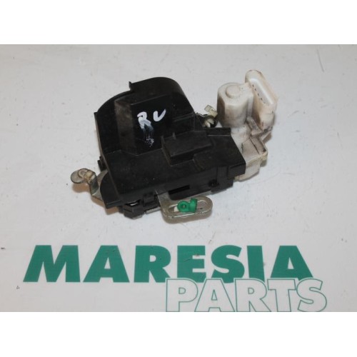 Fiat - Punto - Front door lock mechanism 4-door, right