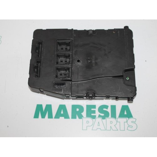 Renault - Megane Scenic - Fuse box