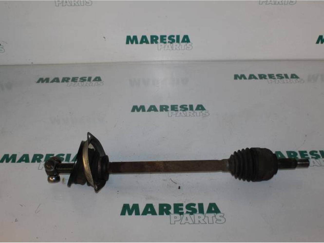 Renault - Twingo - Front drive shaft, left