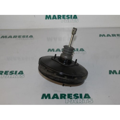 Renault - Twingo - Brake servo