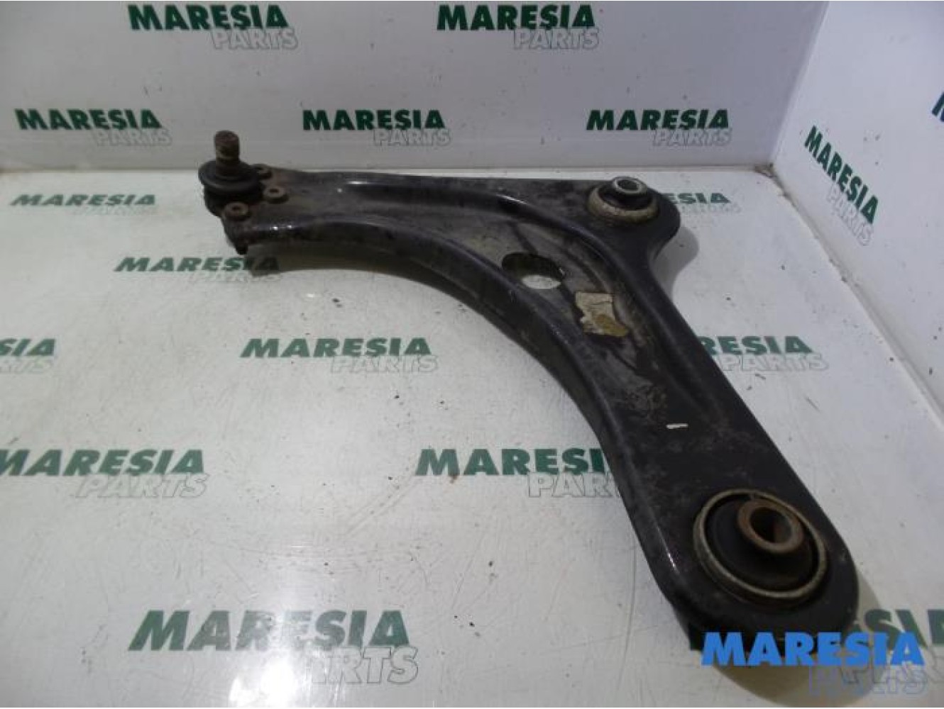 Citroen - C2 - Front lower wishbone, left