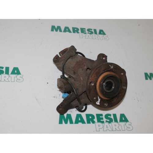 Peugeot - 206 - Knuckle, front right