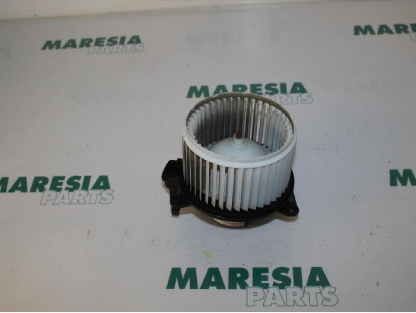 Fiat - Stilo - Heating and ventilation fan motor