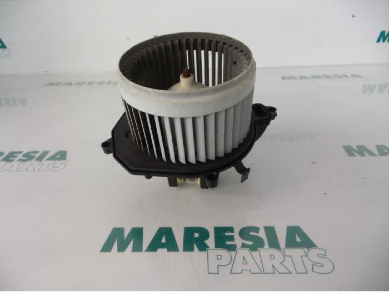 Peugeot - Partner - Heating and ventilation fan motor