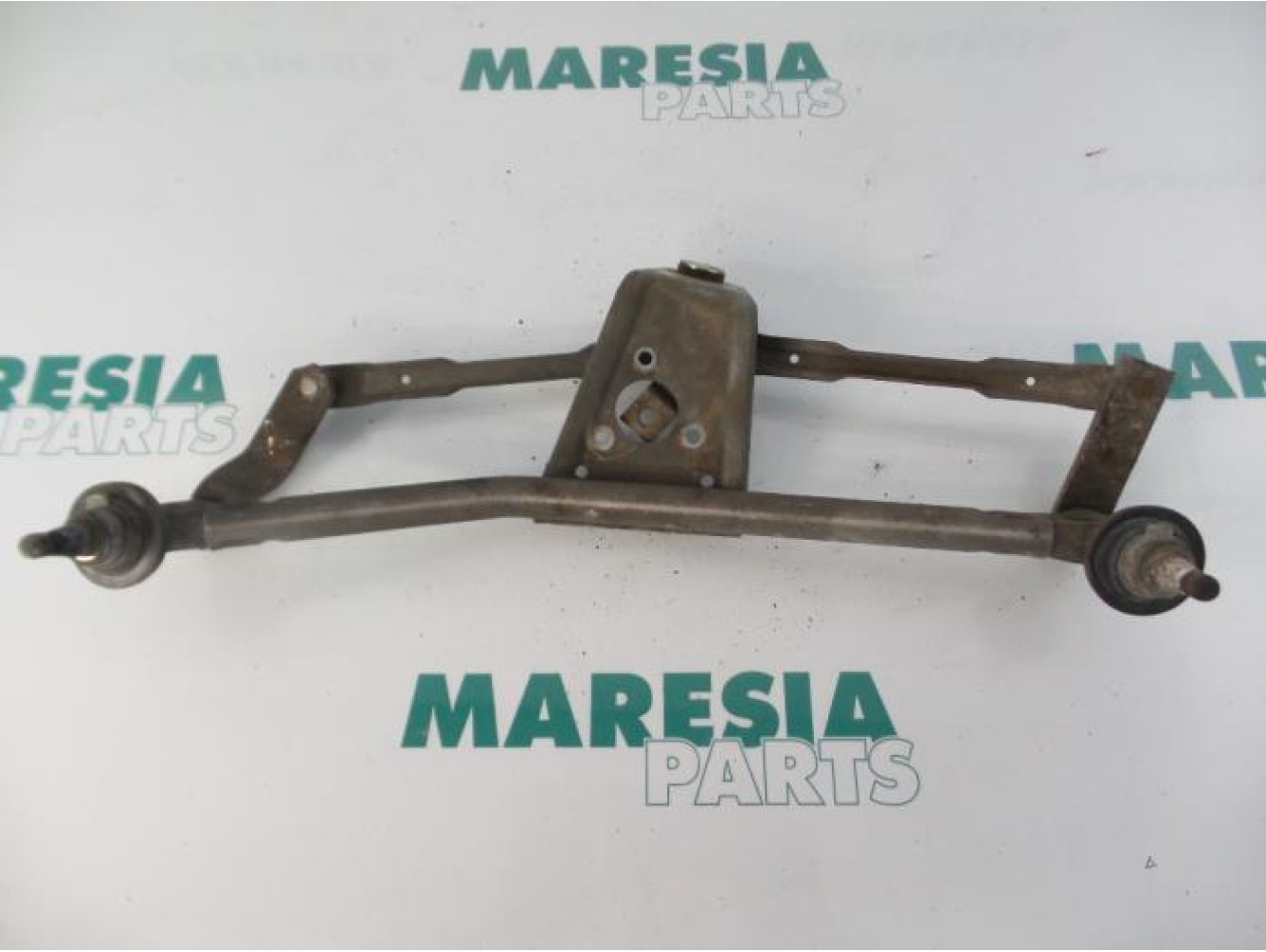 Peugeot - 206 - Wiper mechanism