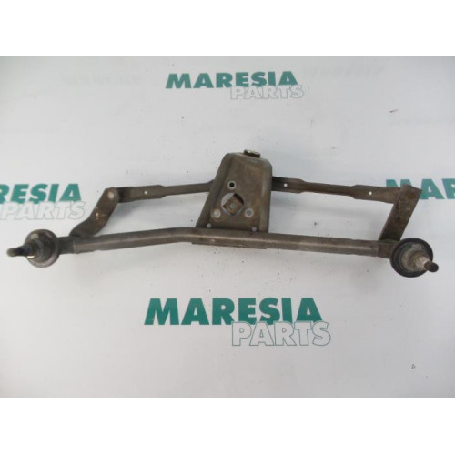 Peugeot - 206 - Wiper mechanism