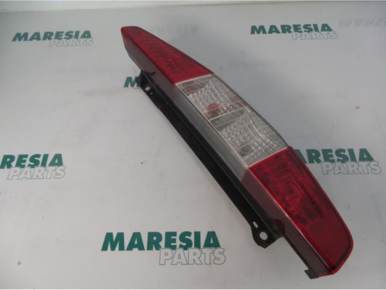 Fiat - Doblo - Taillight, right