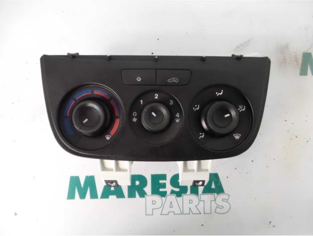 Fiat - Doblo - Panneau de commandes chauffage