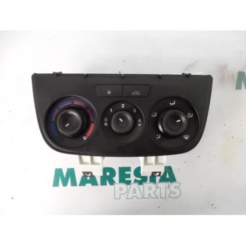 Fiat - Doblo - Panneau de commandes chauffage
