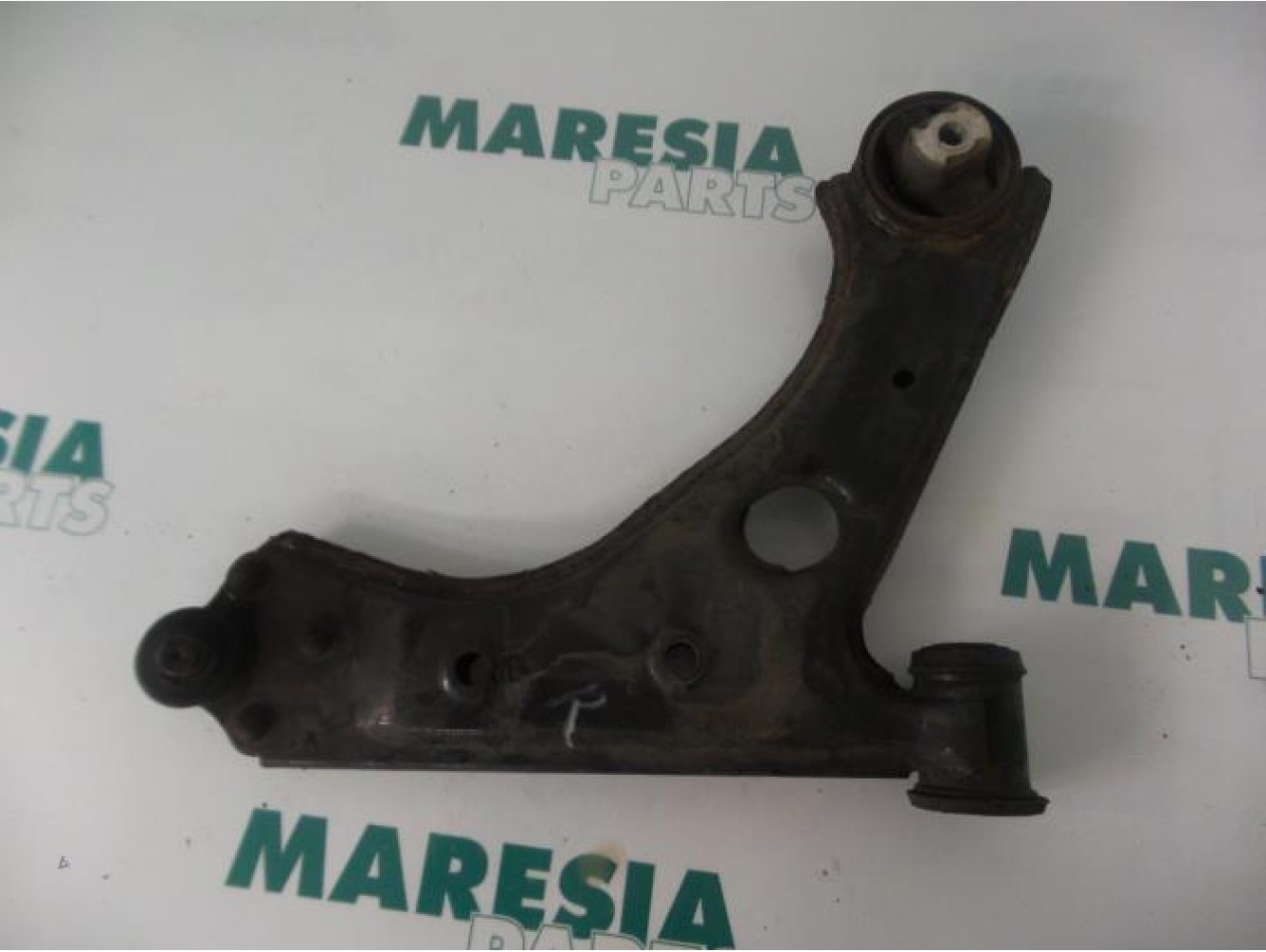 Fiat - Punto - Front lower wishbone, right