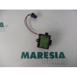 Renault - Clio - Heater resistor