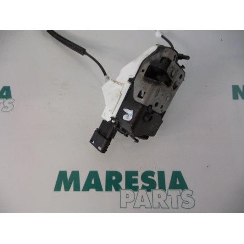 Peugeot - Partner - Door lock mechanism 2-door, right