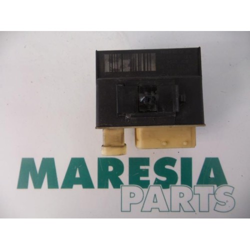 Peugeot - Partner - Glow plug relay