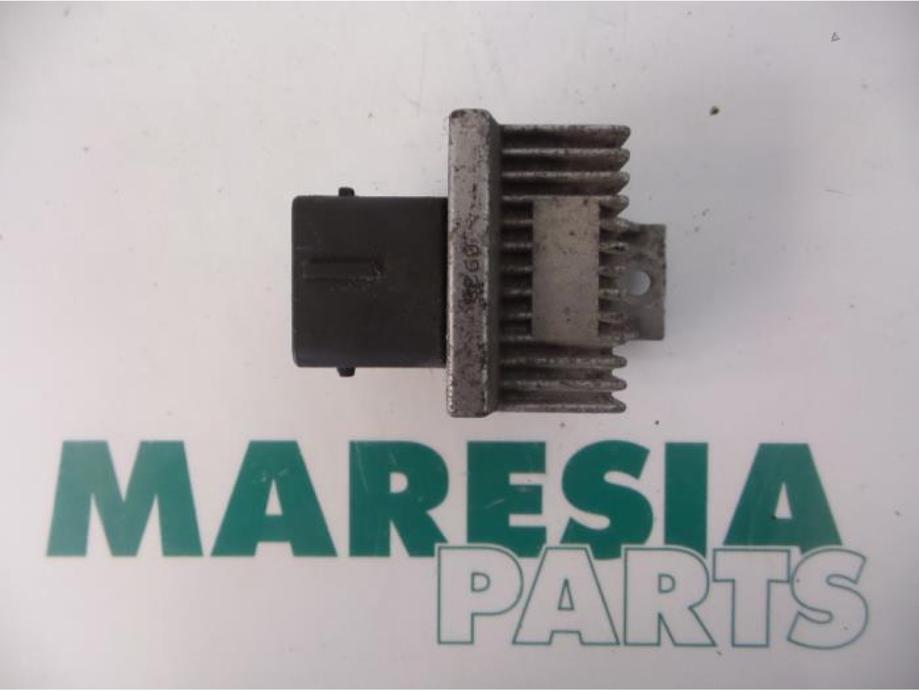 Peugeot - Partner - Glow plug relay
