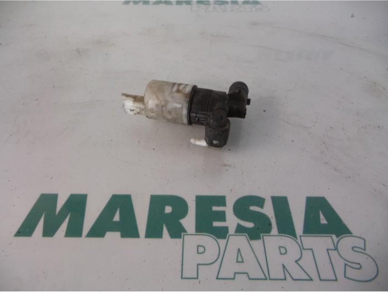 Peugeot - 308 - Scheibensprüherpumpe vorne