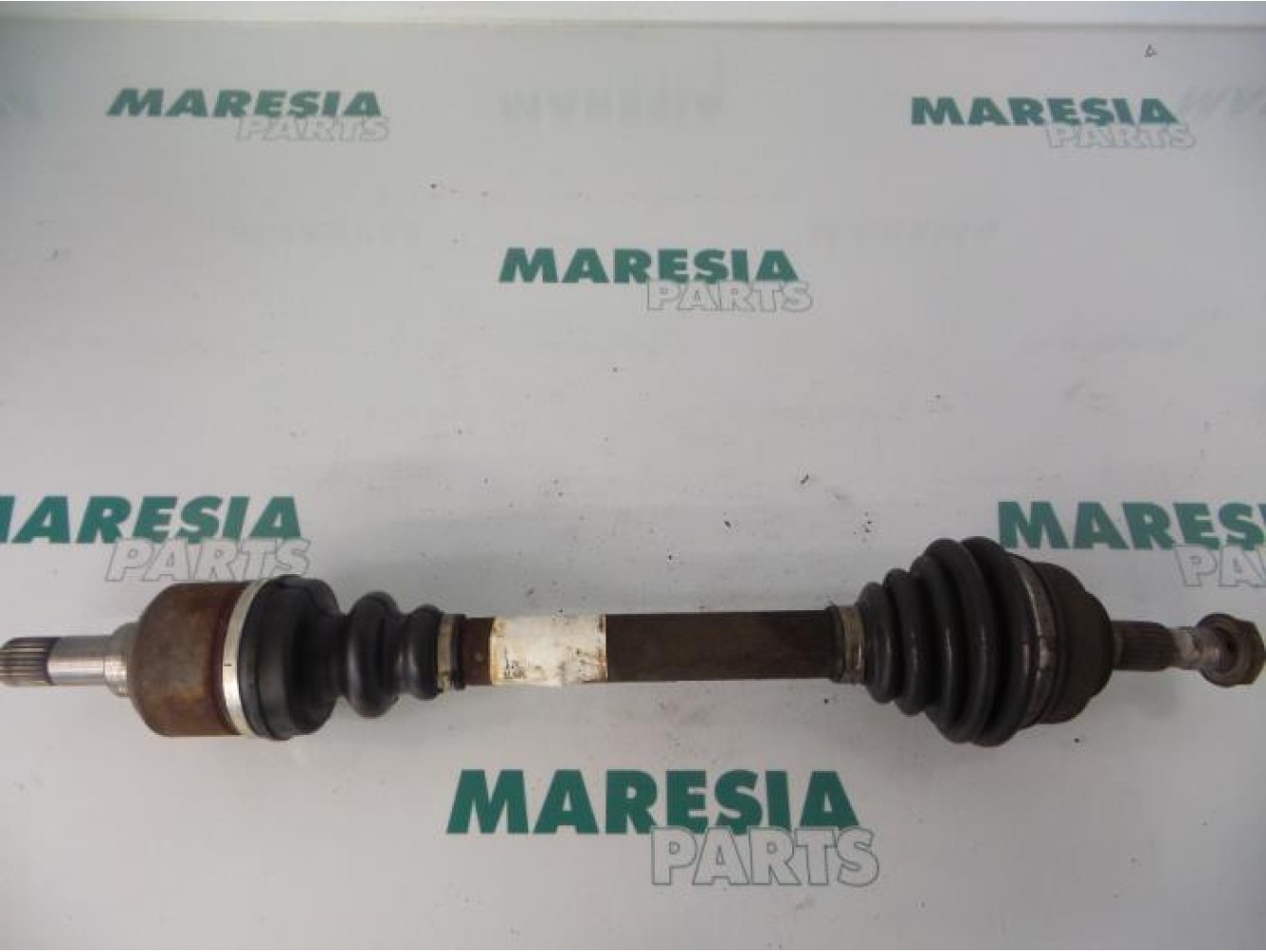Citroen - C5 - Aandrijfas links-voor