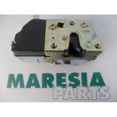 Citroen - C5 - Front door lock mechanism 4-door, right