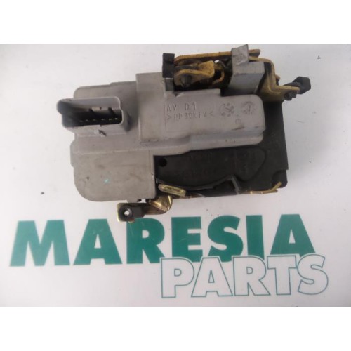 Peugeot - 206 - Door lock mechanism 2-door, right