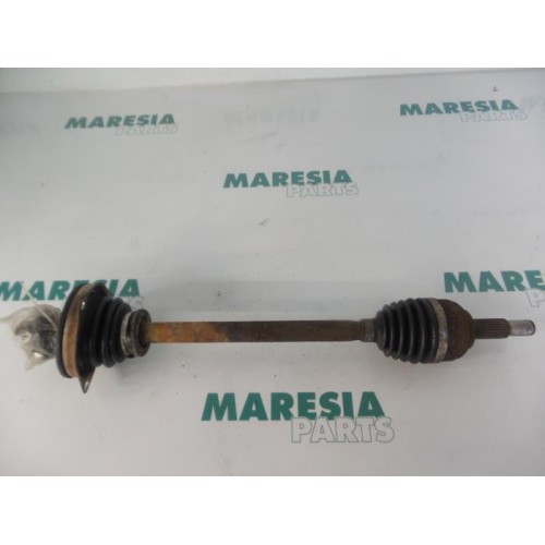 Renault - Twingo - Front drive shaft, left