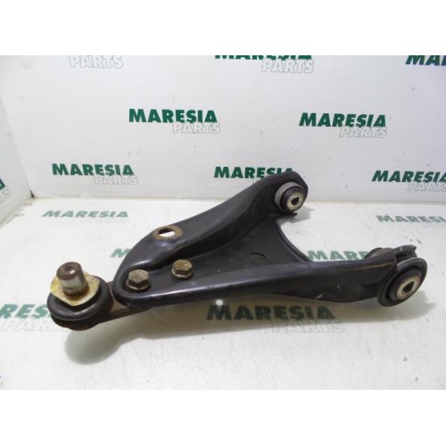Renault - Twingo - Front lower wishbone, right