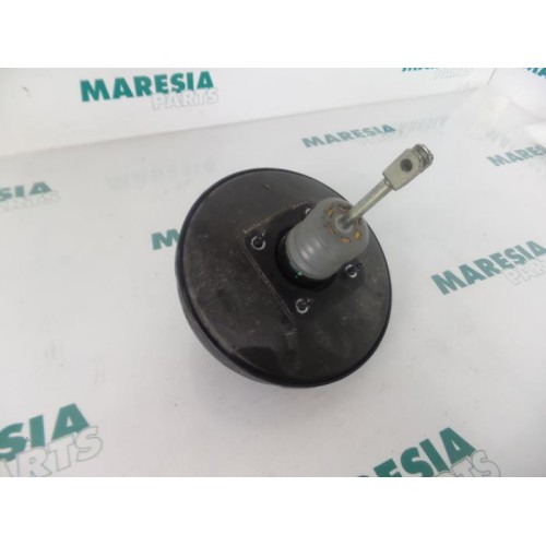 Renault - Twingo - Brake servo