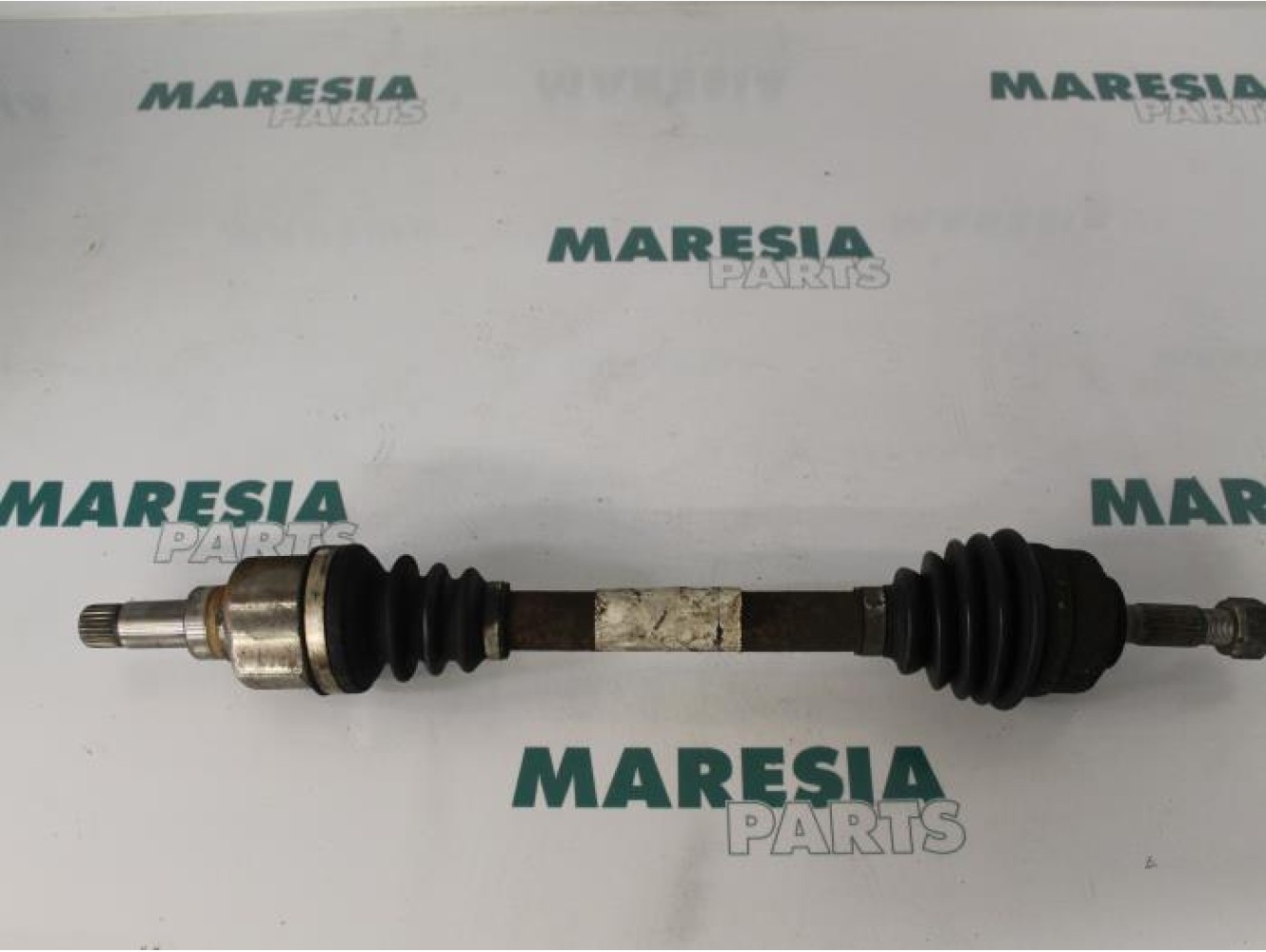Peugeot - 206 - Aandrijfas links-voor