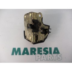 Renault - Megane Scenic - Front door lock mechanism 4-door, right