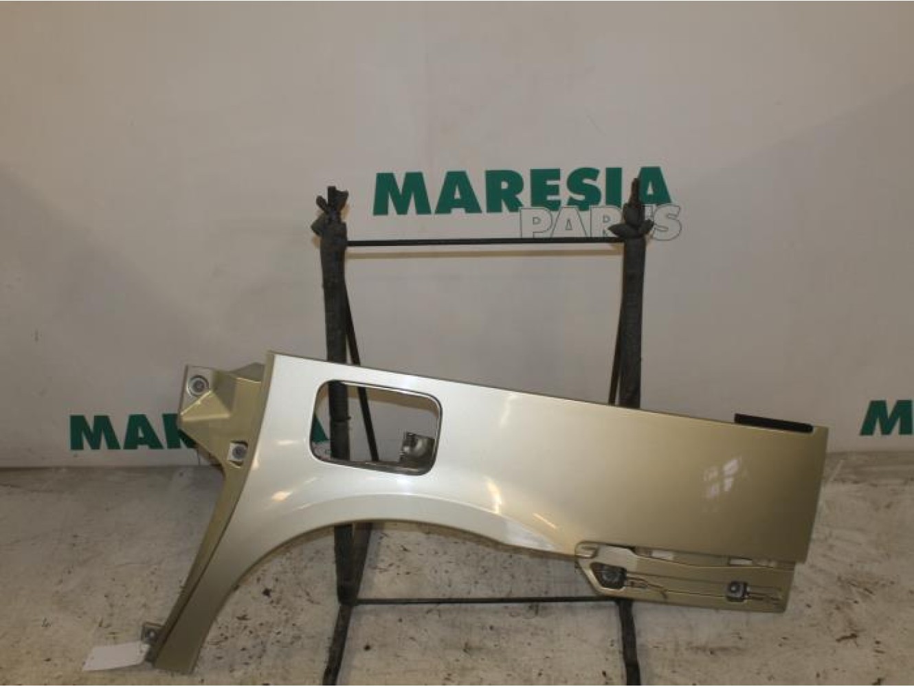 Peugeot - 807 - Rear left bodywork corner
