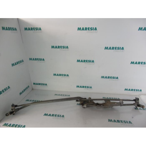 Peugeot - 807 - Wiper mechanism