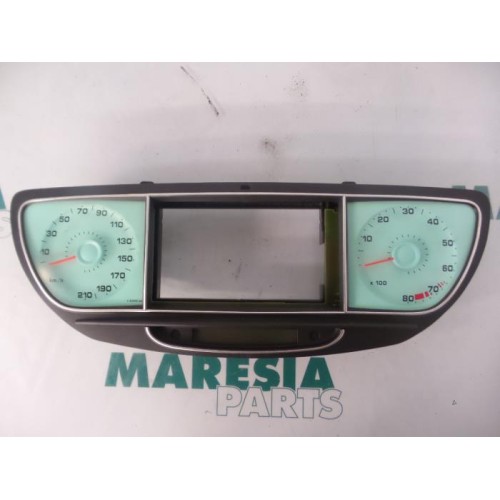 Peugeot - 807 - Instrument panel