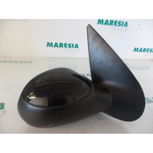 Peugeot - 206 - Wing mirror, right