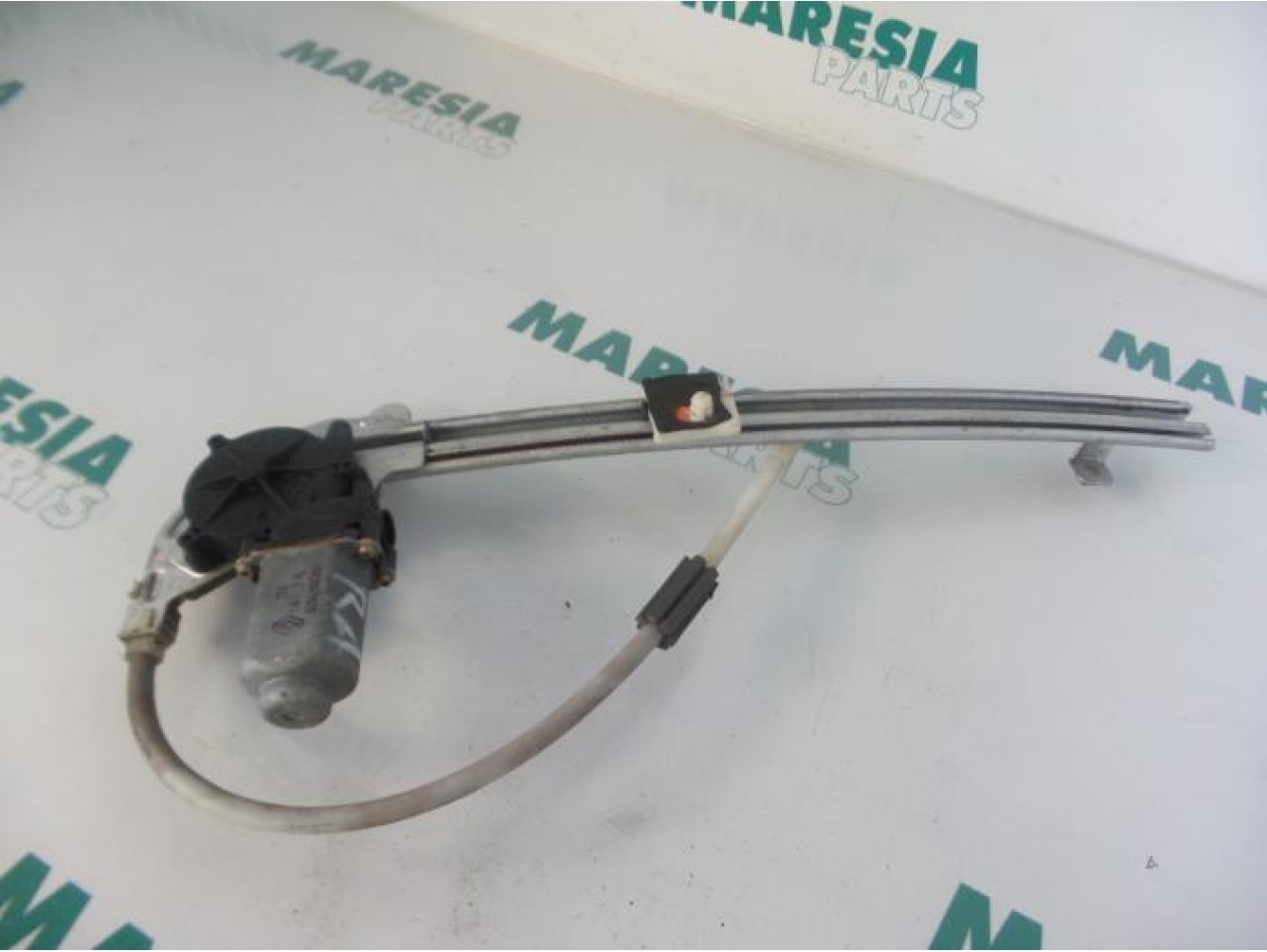 Renault - Laguna - Rear door window mechanism 4-door, right