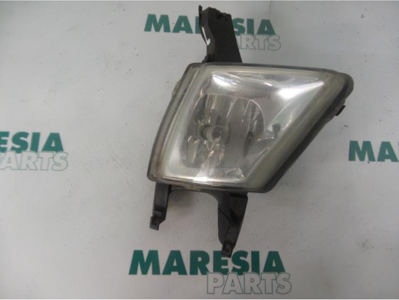 Peugeot - 407 - Fog light, front left