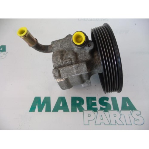 Renault - Laguna - Power steering pump