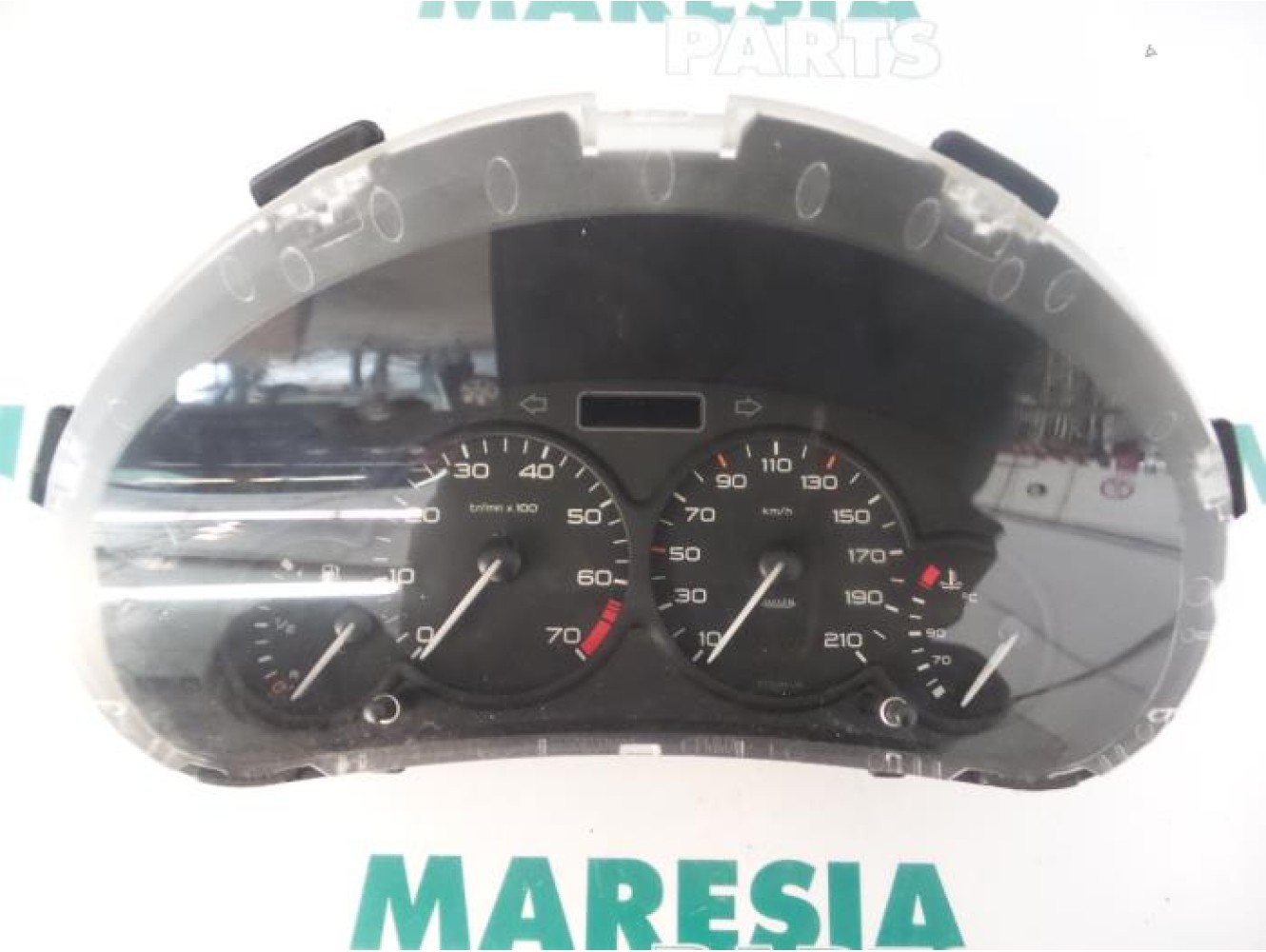 Peugeot - 206 - Instrumentenbrett