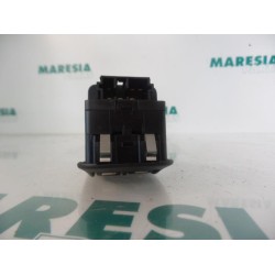 Peugeot - 206 - Multi-functional window switch
