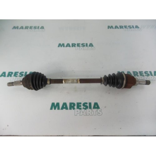 Citroen - C3 - Aandrijfas links-voor