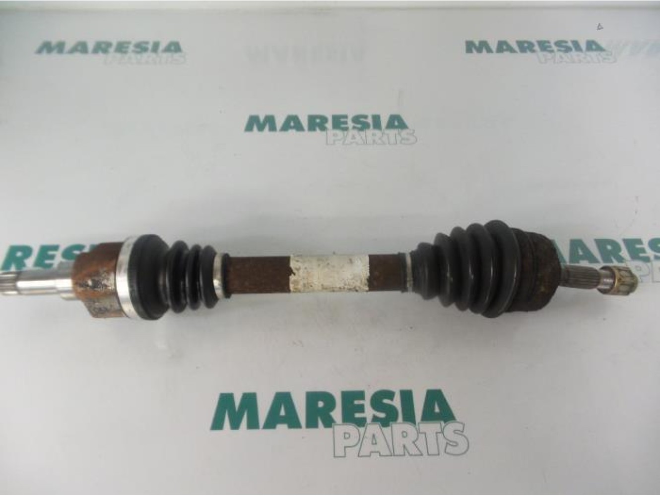 Peugeot - 206 - Aandrijfas links-voor