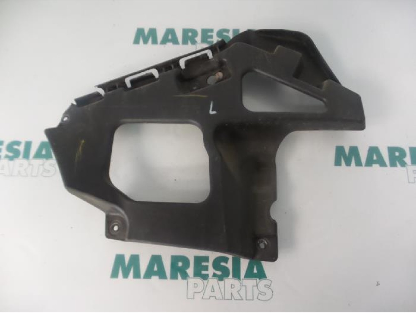 Renault - Megane - Stoßstangeträger hinten