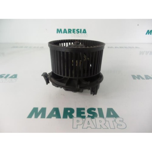 Renault - Megane - Heating and ventilation fan motor