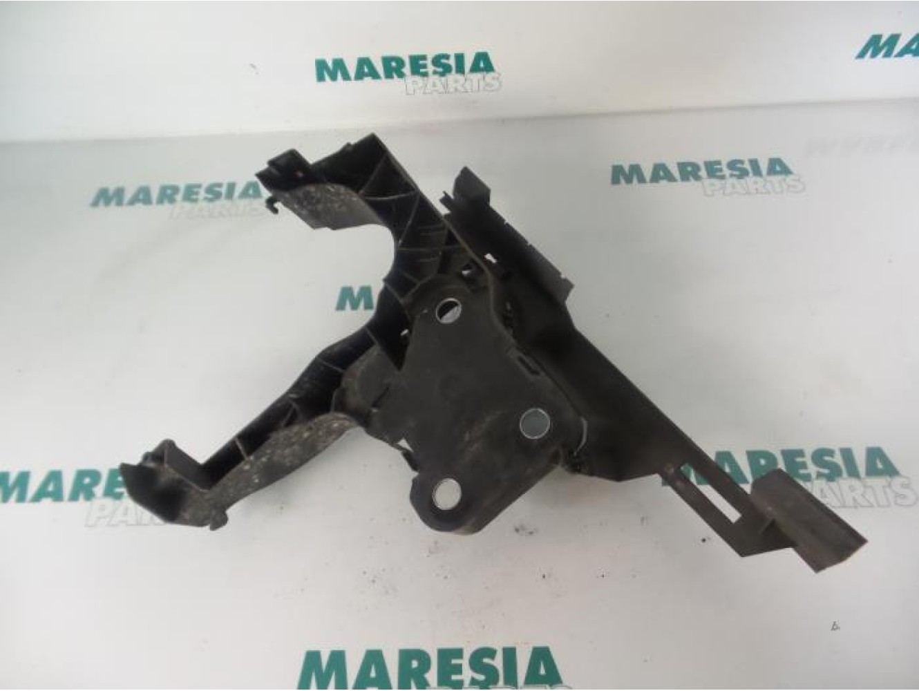 Renault - Megane - Front panel