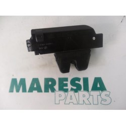 Citroen - C5 - Tailgate lock mechanism