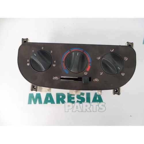 Fiat - Doblo - Panneau de commandes chauffage