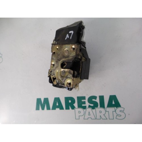 Citroen - C5 - Door lock mechanism 4-door, front left