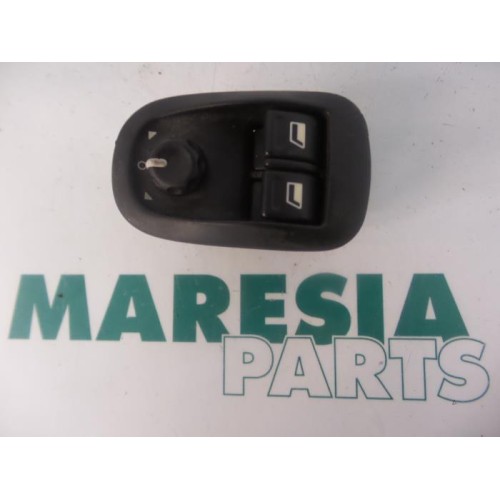 Peugeot - 306 - Multi-functional window switch