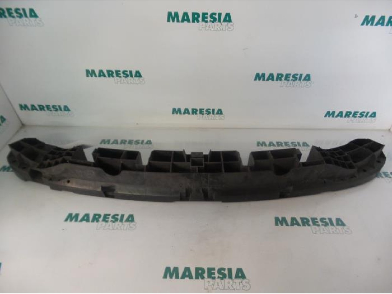 Renault - Laguna - Rear bumper frame