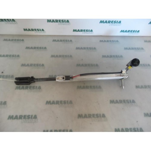 Renault - Megane - Set Gasdempers Achterklep