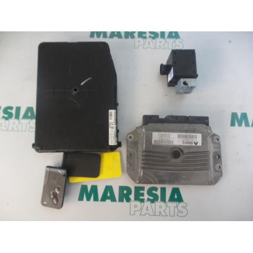 Renault - Megane Scenic - Engine management computer